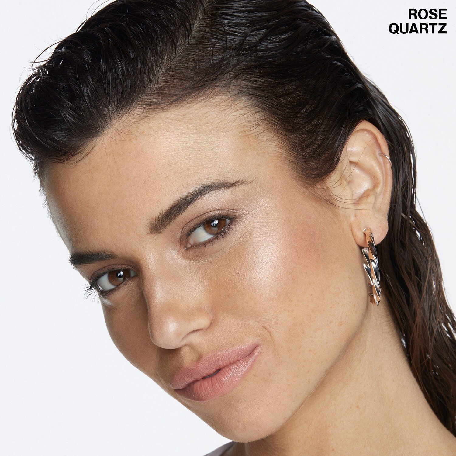 SHIMMERING SKIN PERFECTOR (ILUMINADOR EN POLVO)
